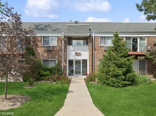 10365 Dearlove Rd APT 2I, Glenview, IL 60025