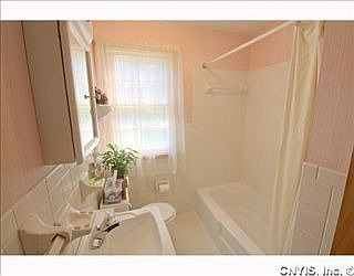 5th image of 5692 Williamson Pkwy