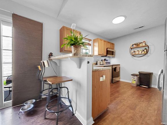 2nd image of 5743 River Walk Cir