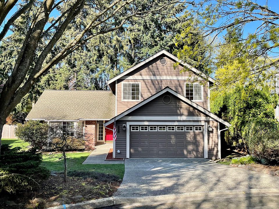 1st image of 10907 NE 66th Pl