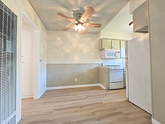 4th image of 1231 25th St APT 14