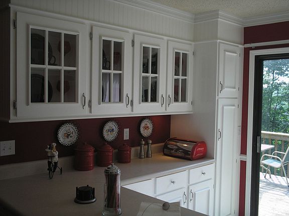 Updated kitchen with new appliances