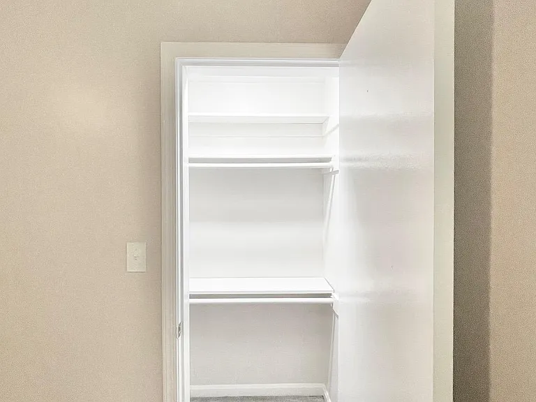 1748 N Rhodes St #6-321 — Photo 33