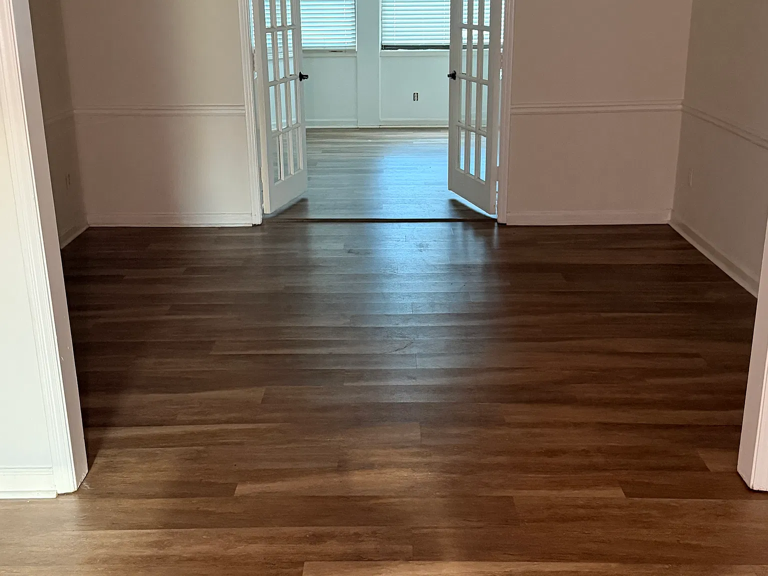 3 bed, 1350 sqft, $3,050 — Photo 3