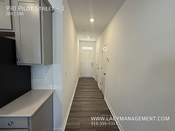 4th image of 990 Pilot St #1