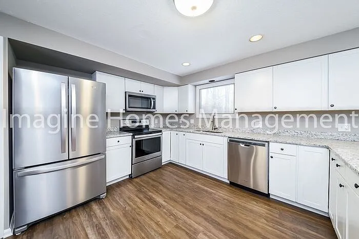 34876 S Side Park Dr — Photo 5