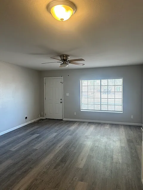 2 bed, 800 sqft, $800 — Photo 3