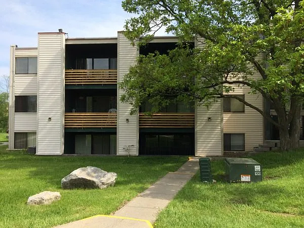 Greenwich Manor Apartments