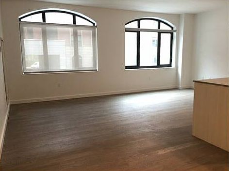 1st image of 125 Parkside Ave #2