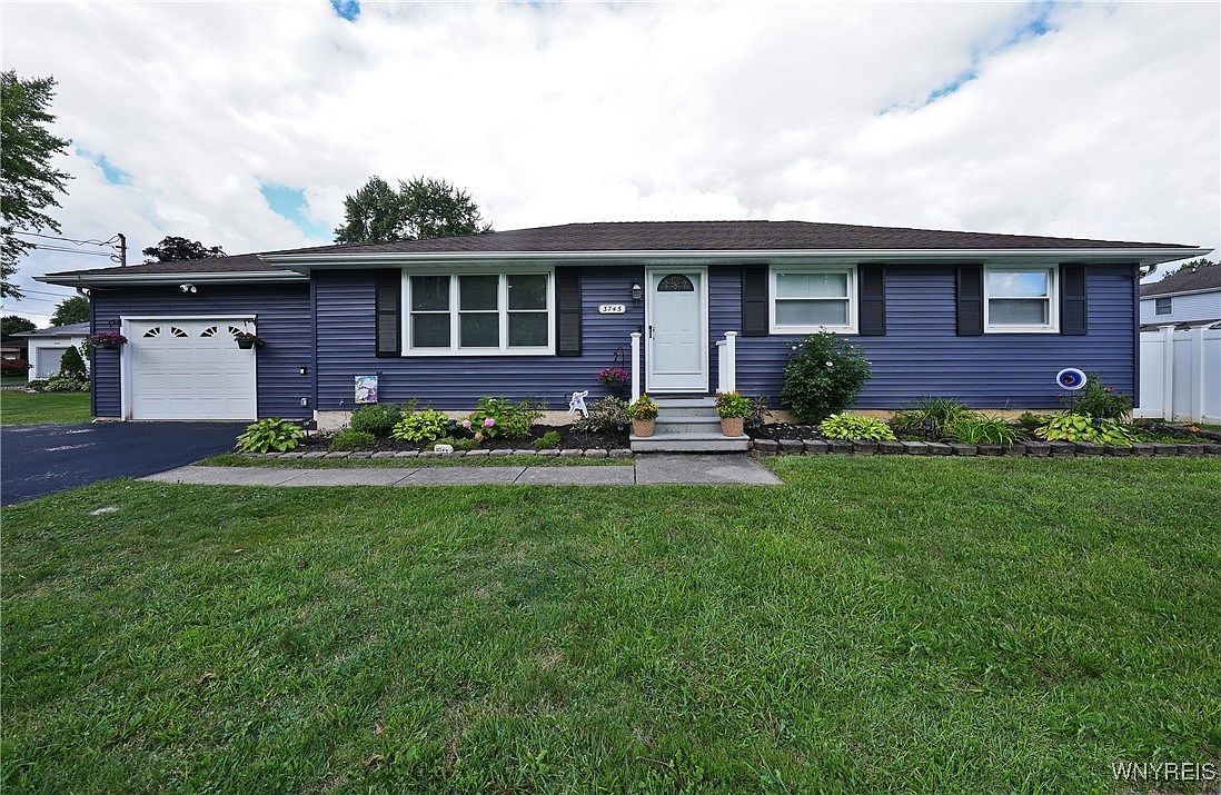 3745 Klemer Rd, North Tonawanda, NY 14120 | Zillow