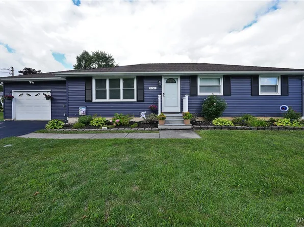 3745 Klemer Rd, North Tonawanda, NY 14120