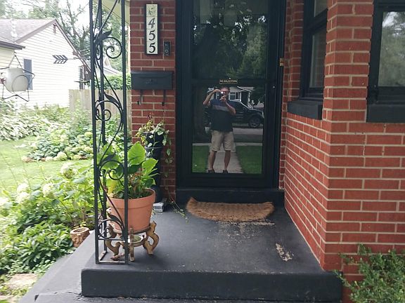 3rd image of 455 Ridgeland Ave