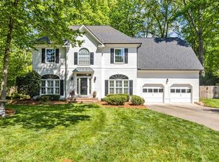 2804 Woodley Ct, Jamestown, NC 27282