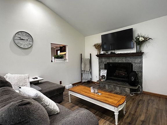 3rd image of 24 Woodland Ave