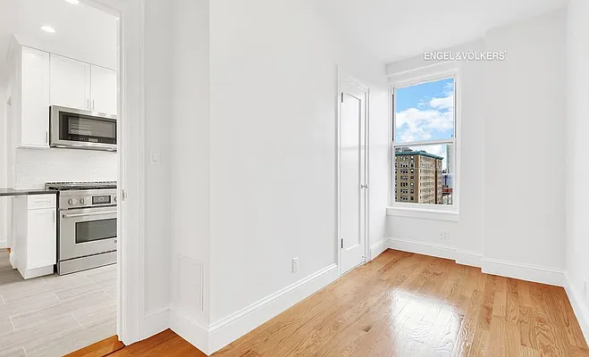 Rented by Engel & Völkers New York City | media 17