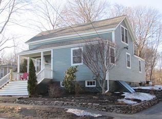 34 School St, Rowley, MA 01969