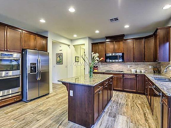 4th image of 6921 Garrettstone Ct