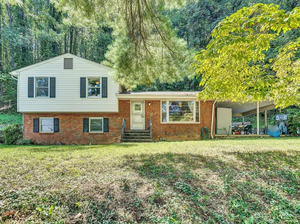 5771 Pine Acres Ln SW, Roanoke, VA 24018