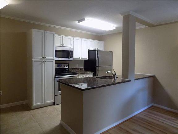 2nd image of 3770 Lovers Wood Ln APT 1006