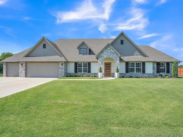 15447 E Taylor Ln, Claremore, OK 74017