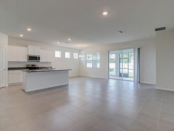 3rd image of 13321 Waterleaf Garden Cir