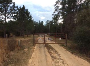 188 Lovell Rd, Freeport, FL 32439