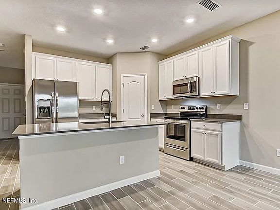 5th image of 116 Appleton Ct