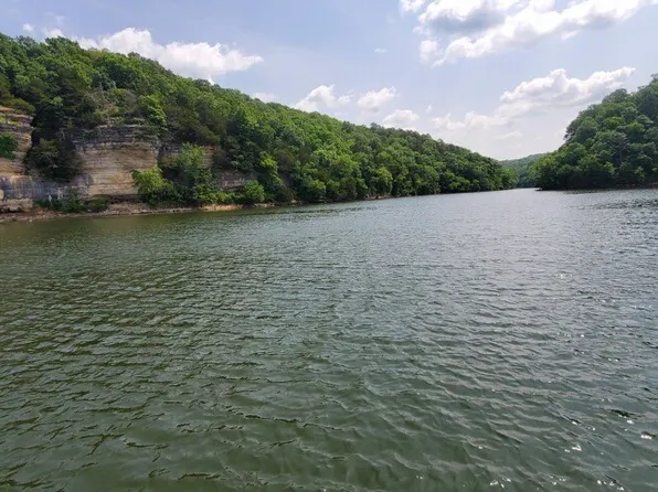 1 Nob Hill Loop, Springdale, AR 72764