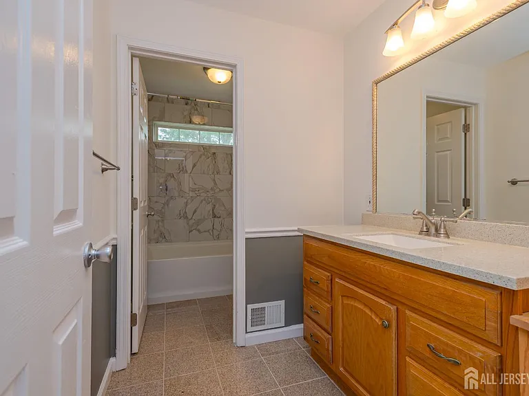 71 Manley Rd — Photo 26