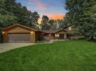 W9508 Parkway Dr, Poynette, WI 53955