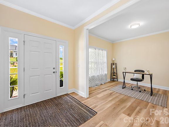 4th image of 2630 Polo Ln