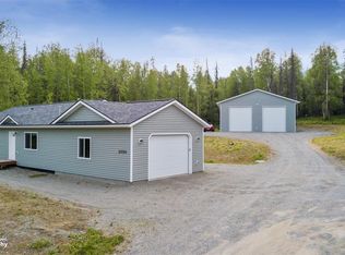2050 N Meadow Lakes Dr, Wasilla, AK 99623
