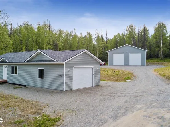 2050 N Meadow Lakes Dr, Wasilla, AK 99623