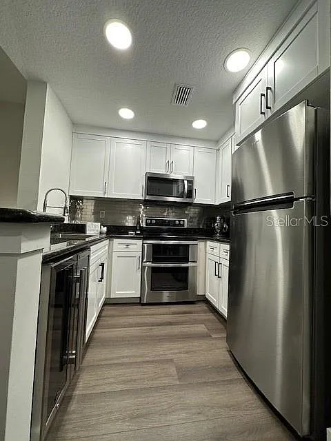 1 bed, 1.0 bath, 884 sqft, $2,150 — Photo 4