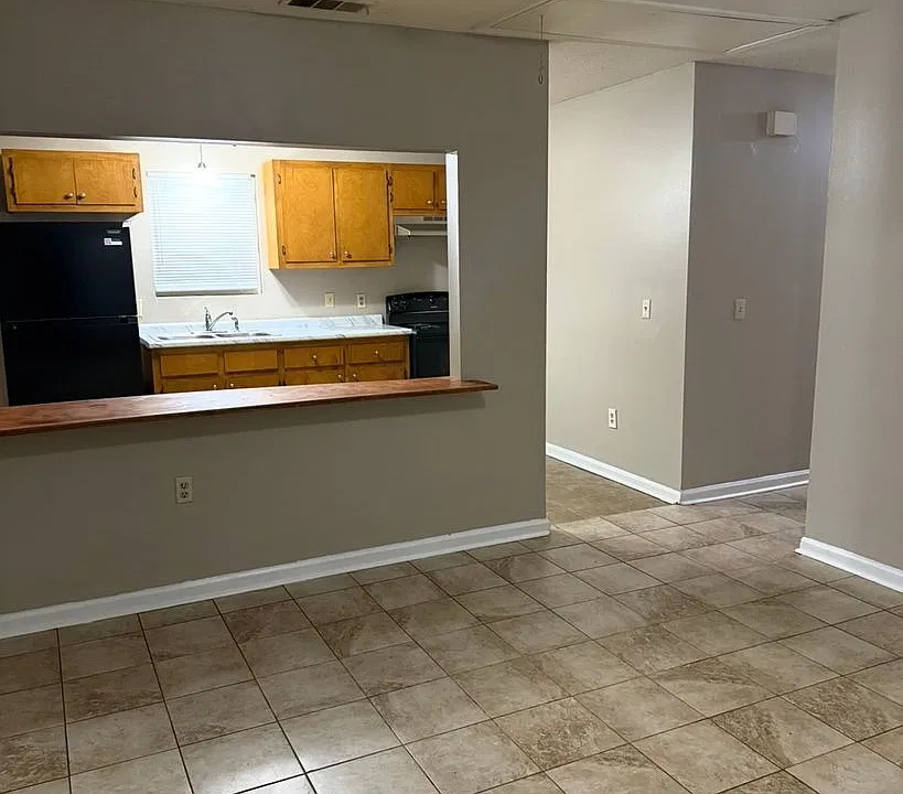 214 Lanier Dr