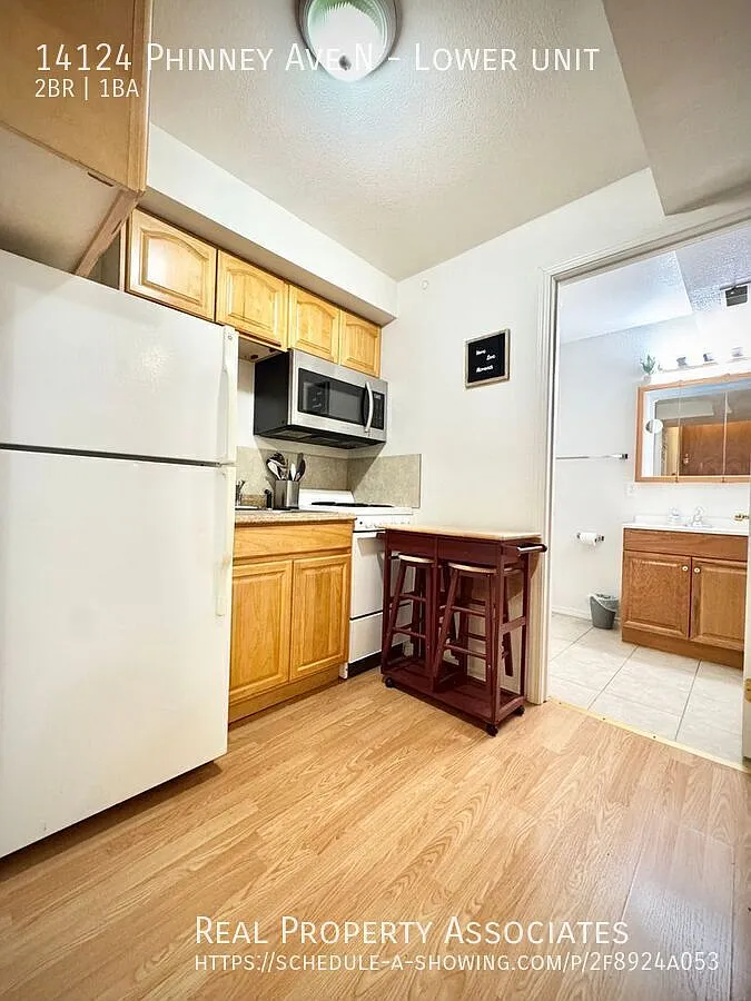 2 bed, 550 sqft, $1,400 — Photo 4