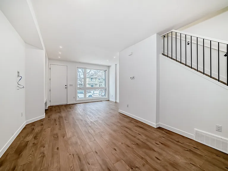 9013 93rd St NW — Photo 11