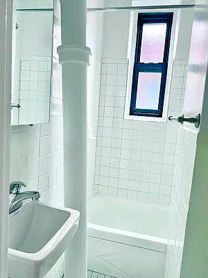 Rented by City Connections Realty | media 10