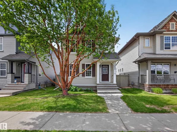 3634 12th St NW, Edmonton, AB T6T 0J5