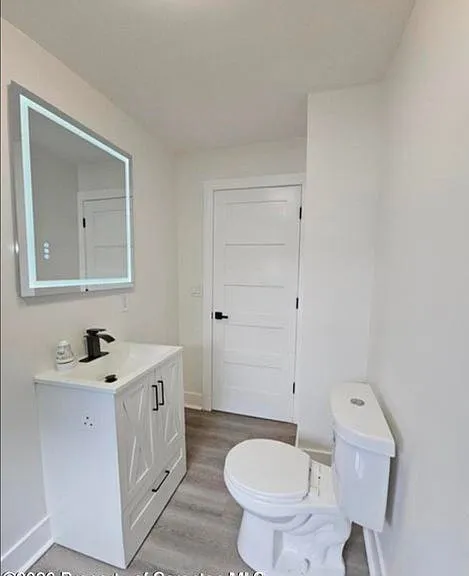 1105 Quincy Ave — Photo 10