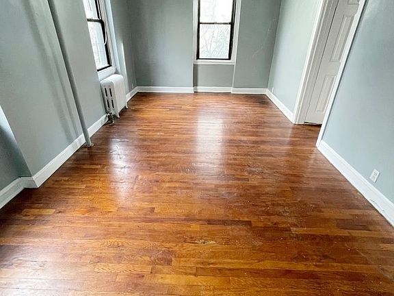 2nd image of 21-15 33rd St #H3
