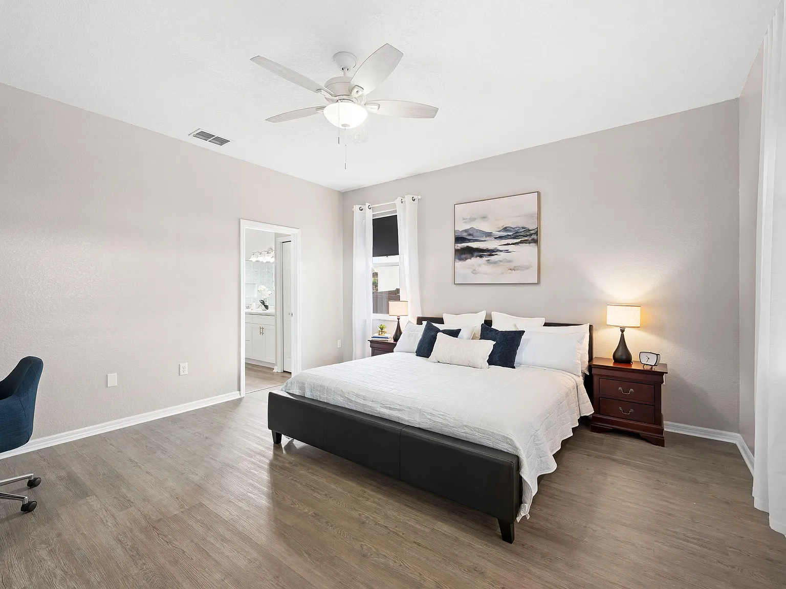 4 bed, 2.0 bath, 1726 sqft, $1,429 — Photo 2