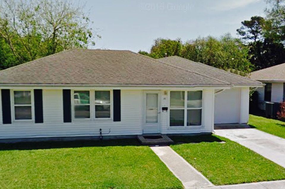 1st image of 26 Tulip Dr
