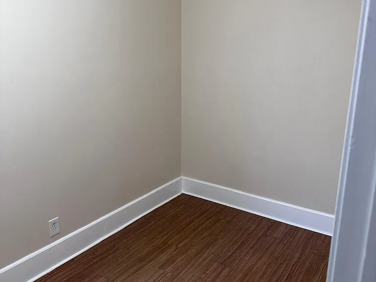 4626 Furman Ave — Photo 2