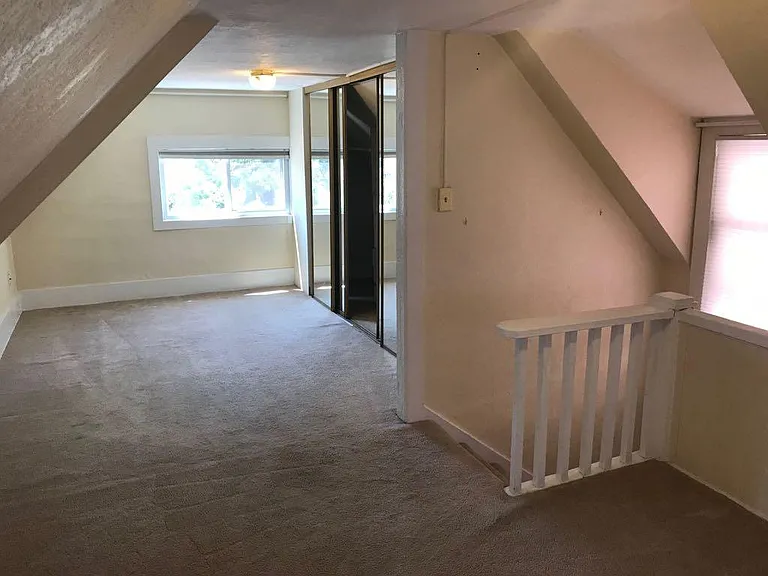 Upstairs bedroom