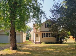 74 Park St, Cottonwood, MN 56229