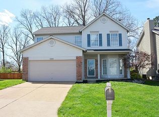 1047 Johanna Dr, Ballwin, MO 63021