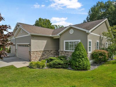 2130 Chelsea Ln, Traverse City, MI, 49684