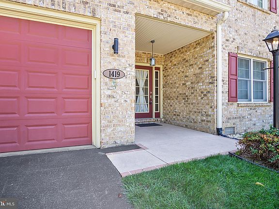 4th image of 1419 Lindsay Ln