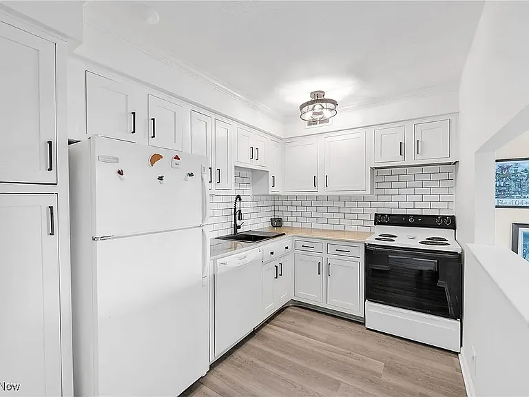 11811 Lake Ave #703 — Photo 15